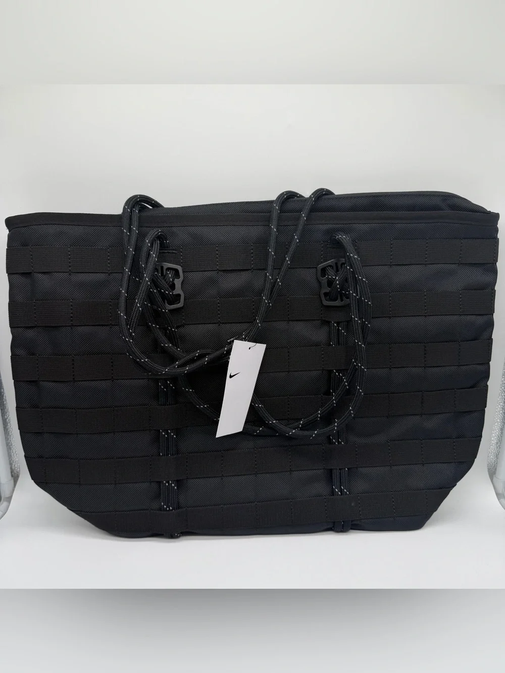 Nike Sportswear RPM Tote (26L) Black White Cord Zipper Bag Travel FJ0439-010 NEW - Picture 2 of 6